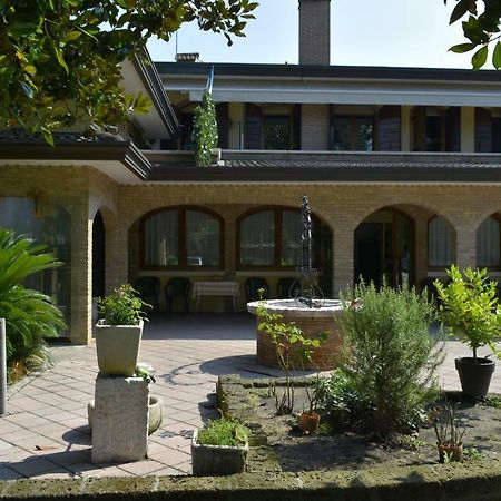 מסטרה Villa Manuela מראה חיצוני תמונה