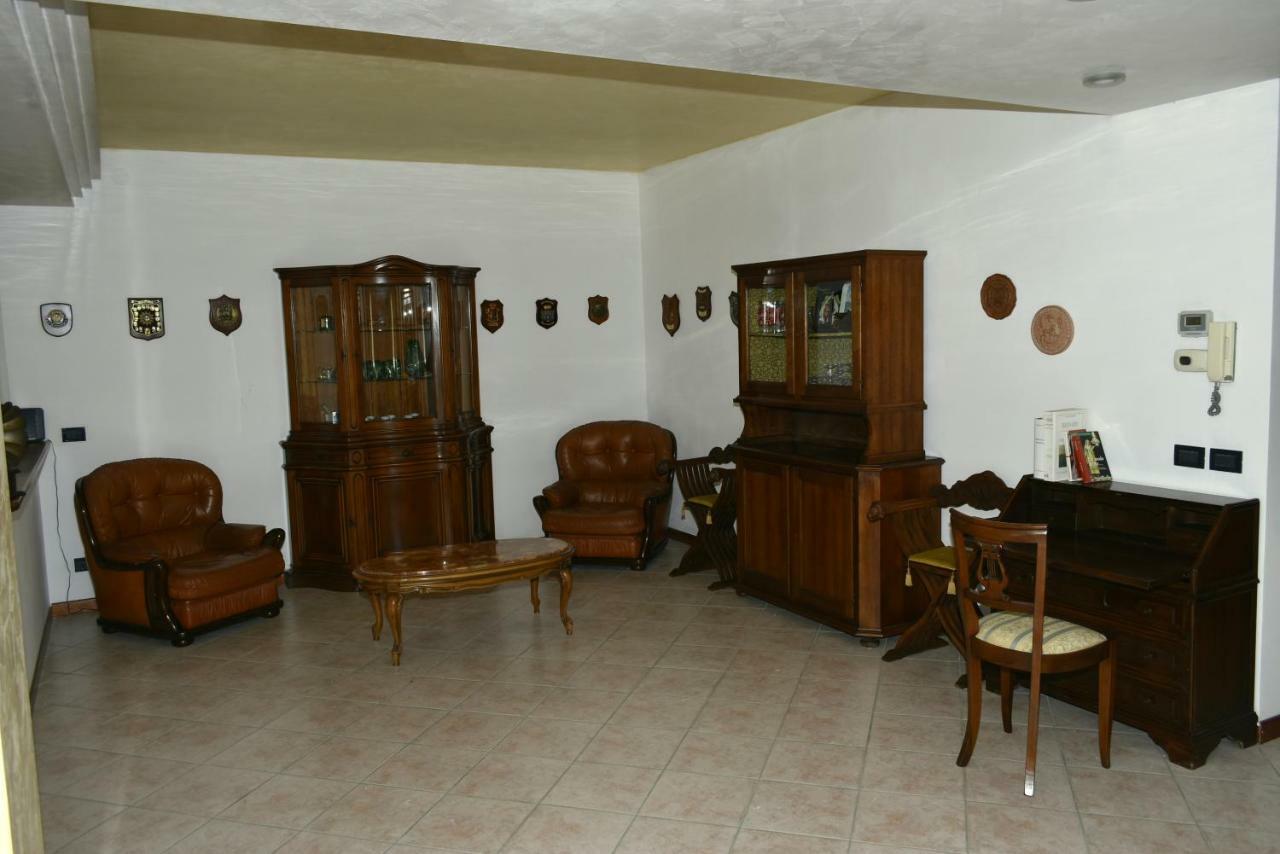 מסטרה Villa Manuela מראה חיצוני תמונה