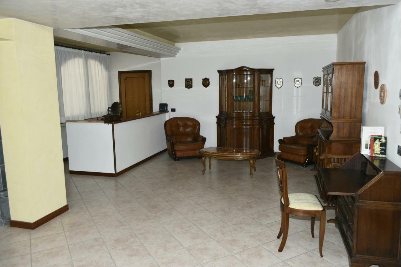מסטרה Villa Manuela מראה חיצוני תמונה