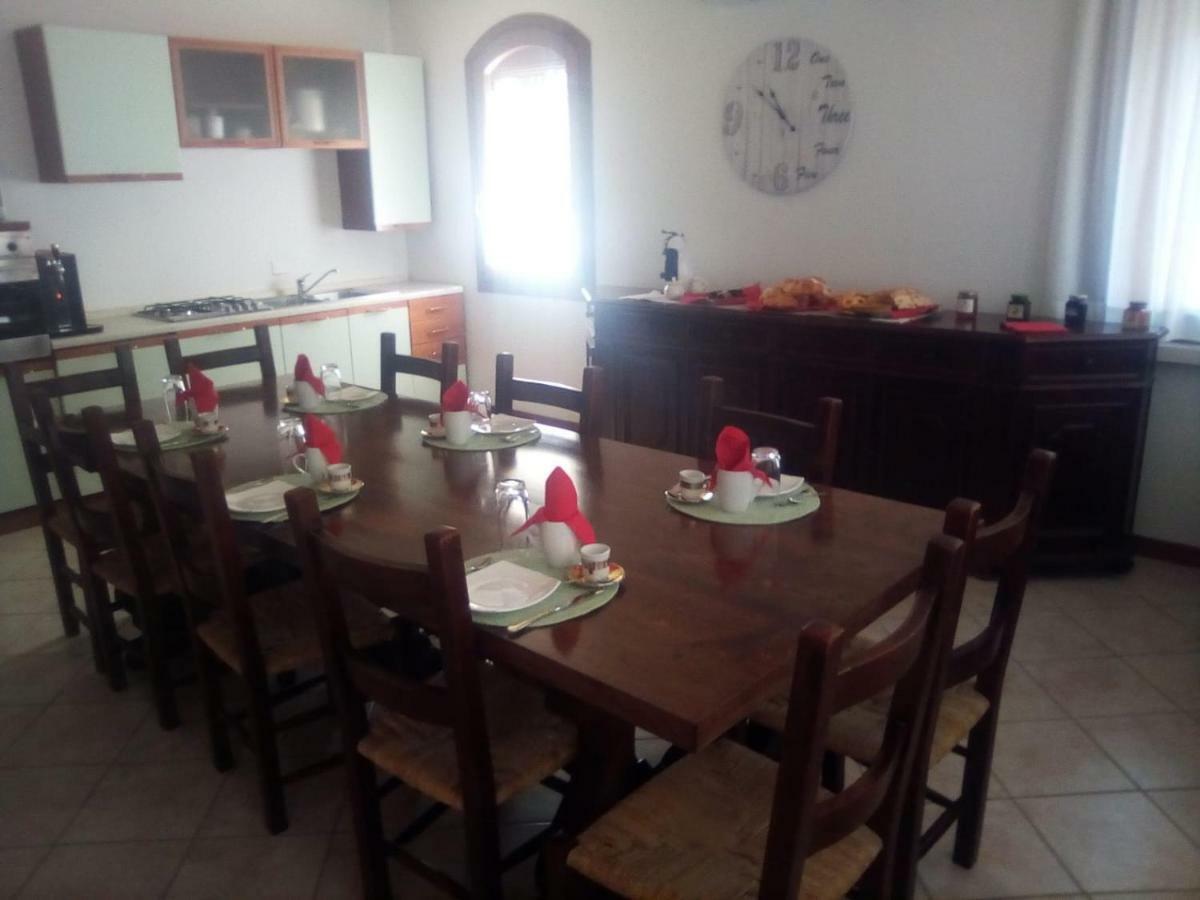 מסטרה Villa Manuela מראה חיצוני תמונה