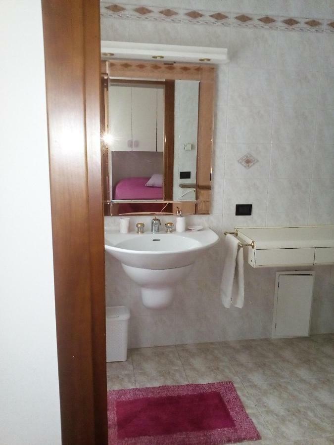 מסטרה Villa Manuela מראה חיצוני תמונה